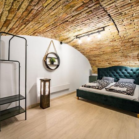 KIRÁLY 28 fsz CENTER 2 BEDROOM APARTMENT WITH AIRCON Budapest Esterno foto