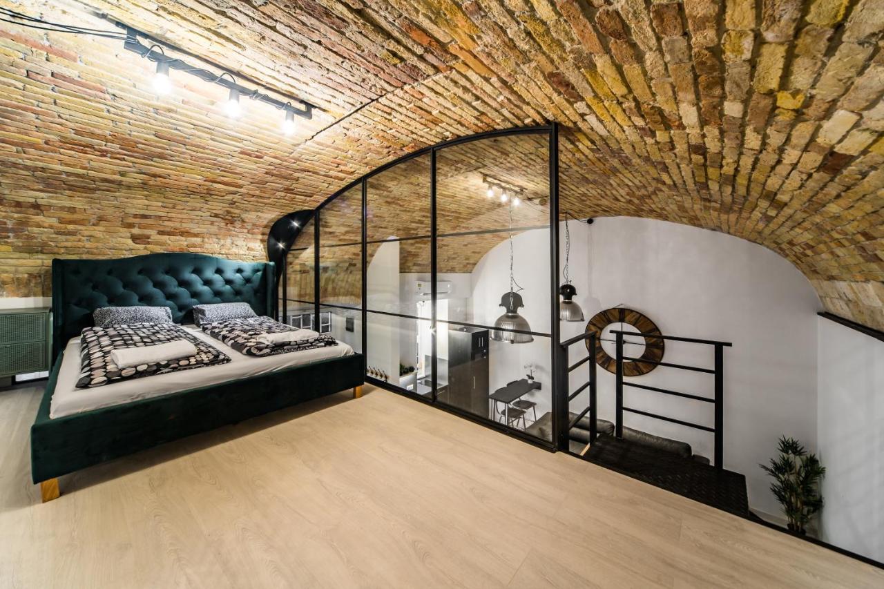 KIRÁLY 28 fsz CENTER 2 BEDROOM APARTMENT WITH AIRCON Budapest Esterno foto
