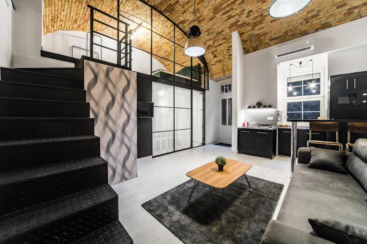 KIRÁLY 28 fsz CENTER 2 BEDROOM APARTMENT WITH AIRCON Budapest Esterno foto